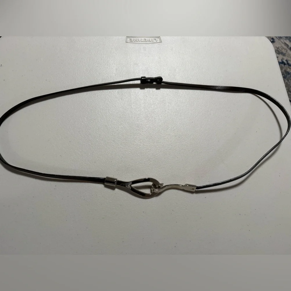 VTG New York & Company Black Thin Leather Belt Hook and Eye Buckle One Size Y2K